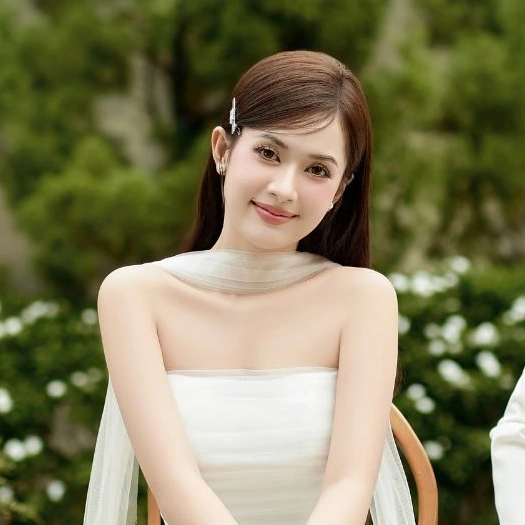 Thu Hà